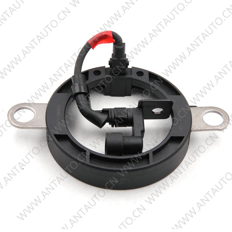 Датчик скорости вращения колес Датчик скорости вращения колес