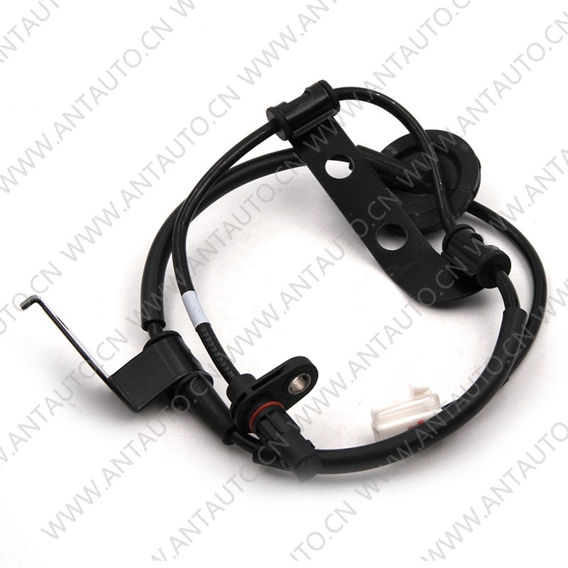 Датчик скорости вращения колес Датчик скорости вращения колес