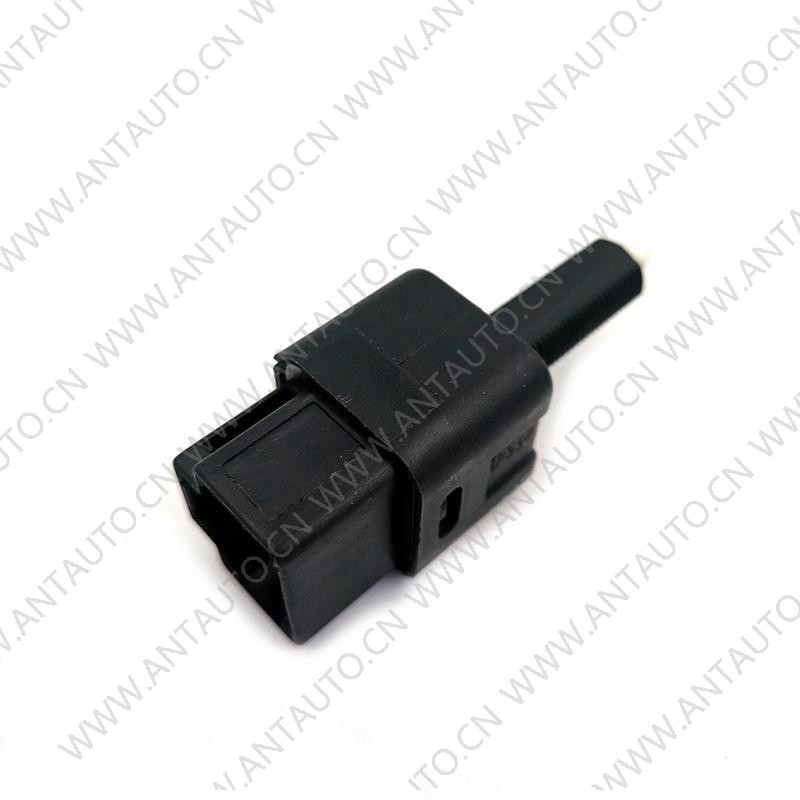 Выключатель стоп-сигнала