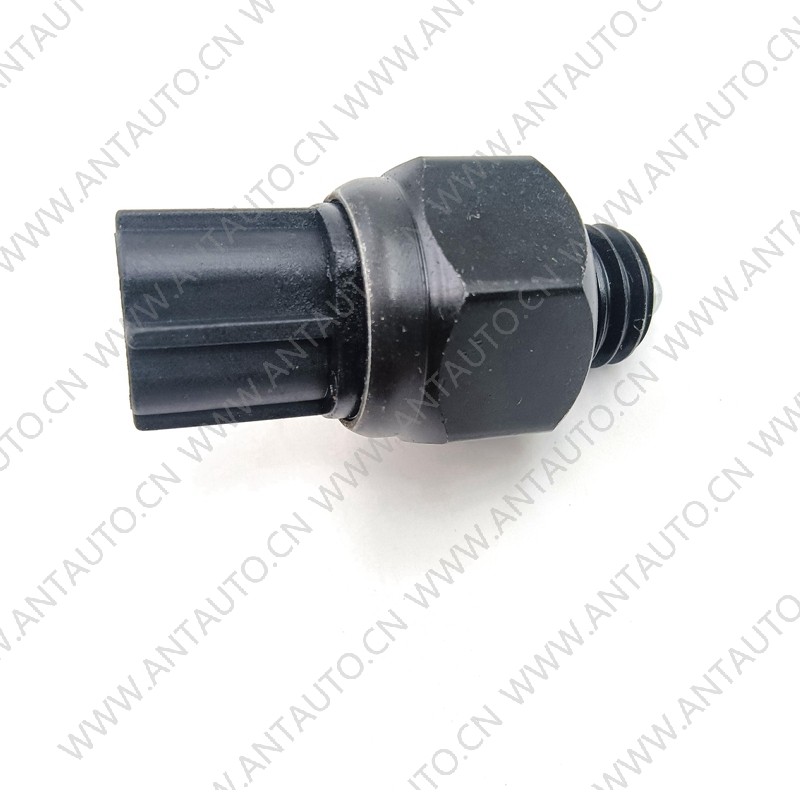 Выключатель стоп-сигнала