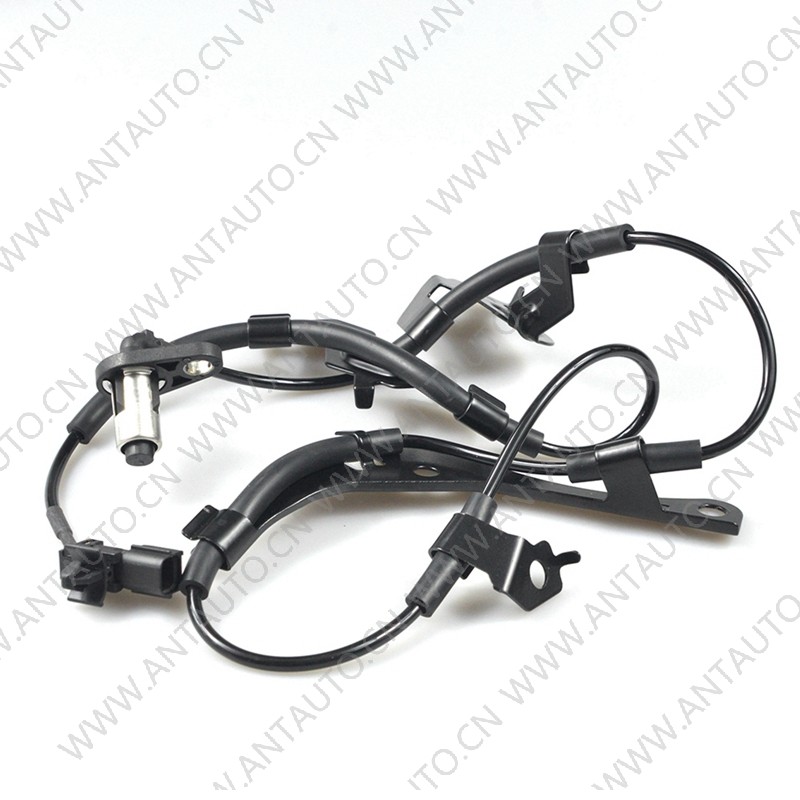 Датчик скорости вращения колес Датчик скорости вращения колес